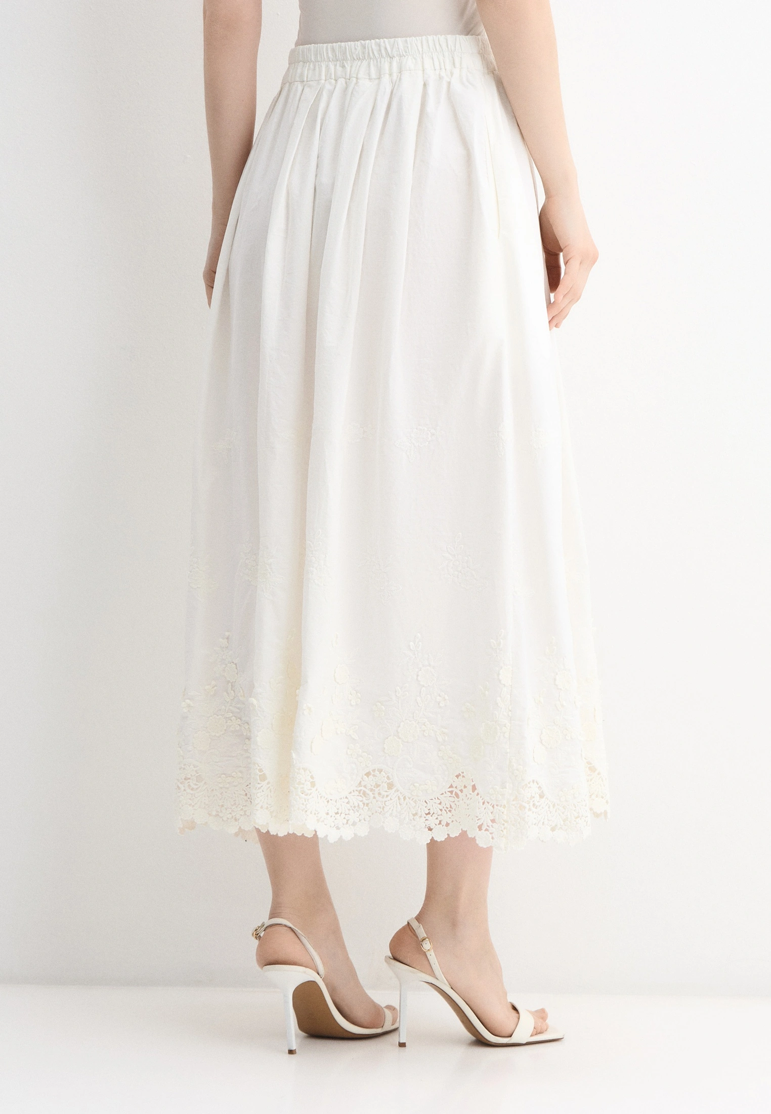 The Luna Flow Skirt